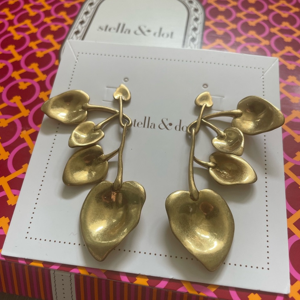 Stella & Dot Esmee Statement Earrings